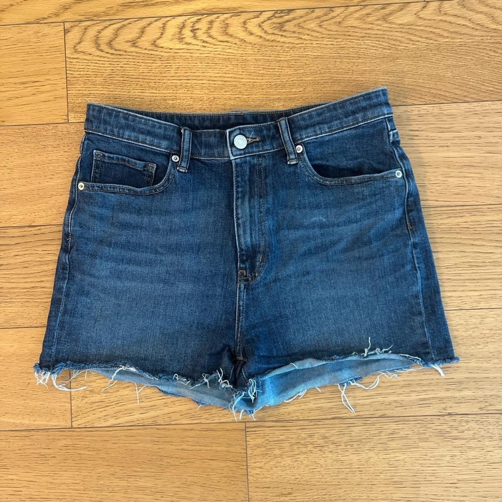 Uniqlo Denim Shorts 27’’